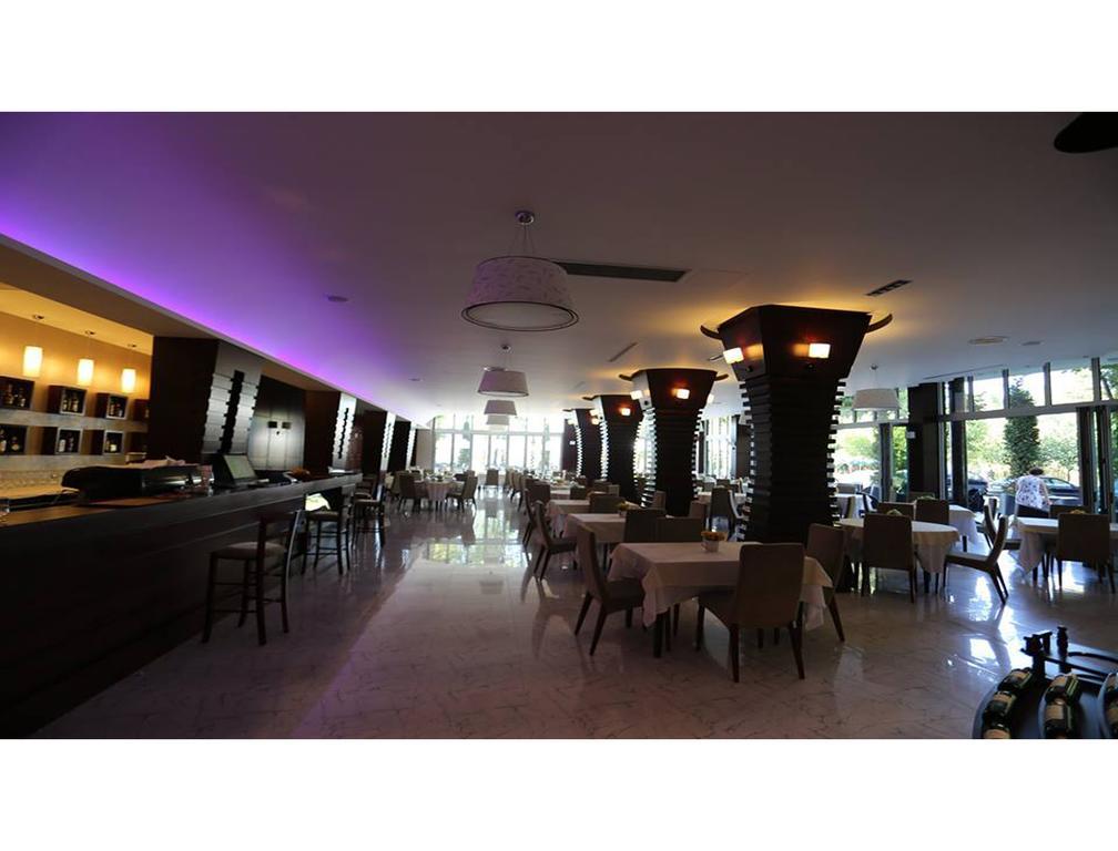 Hotel Voloreka Tushemisht Ngoại thất bức ảnh